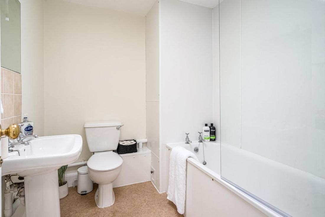Beautiful Character 3 Bed City Centre Apartment باث المظهر الخارجي الصورة