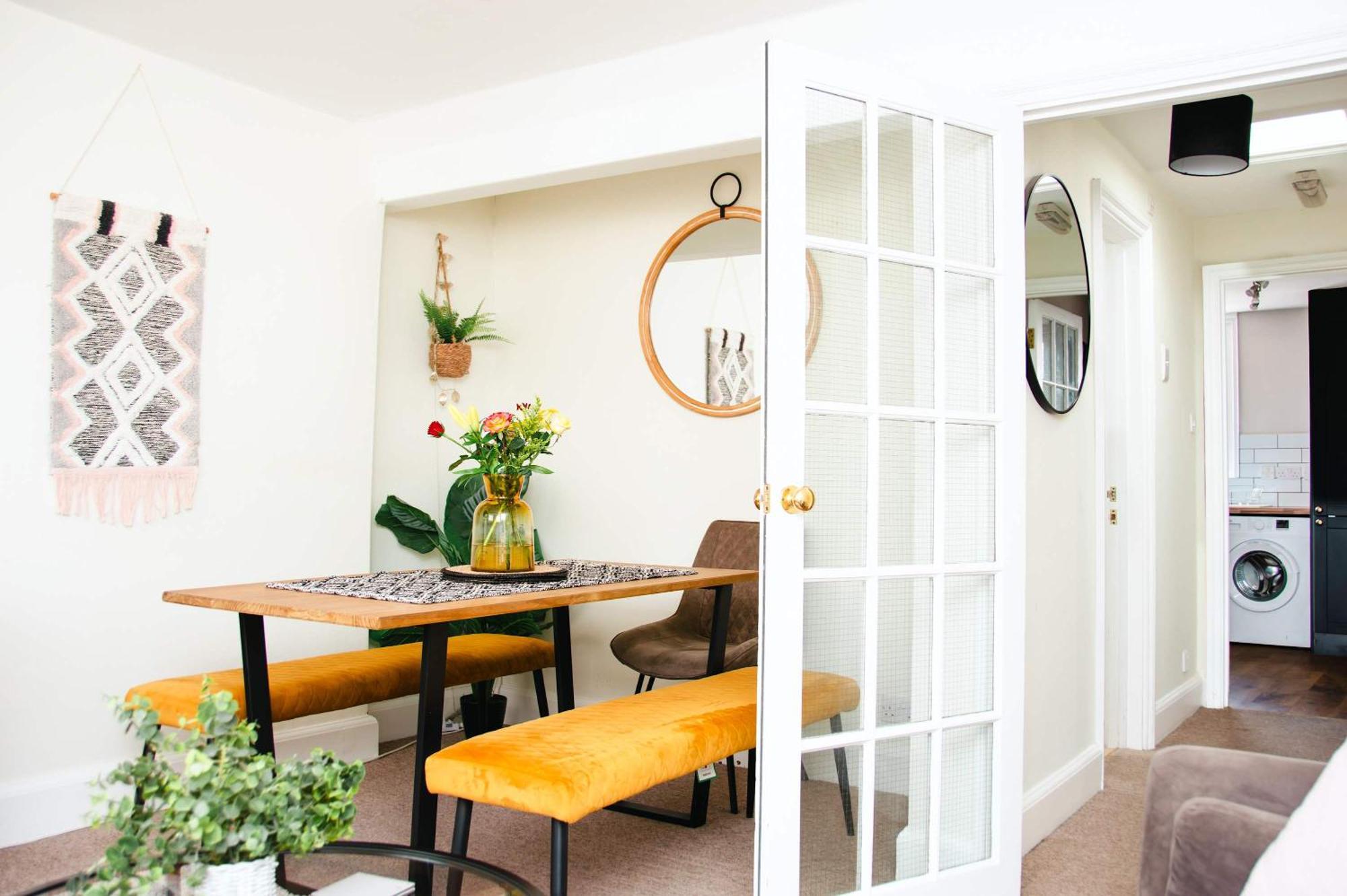Beautiful Character 3 Bed City Centre Apartment باث المظهر الخارجي الصورة