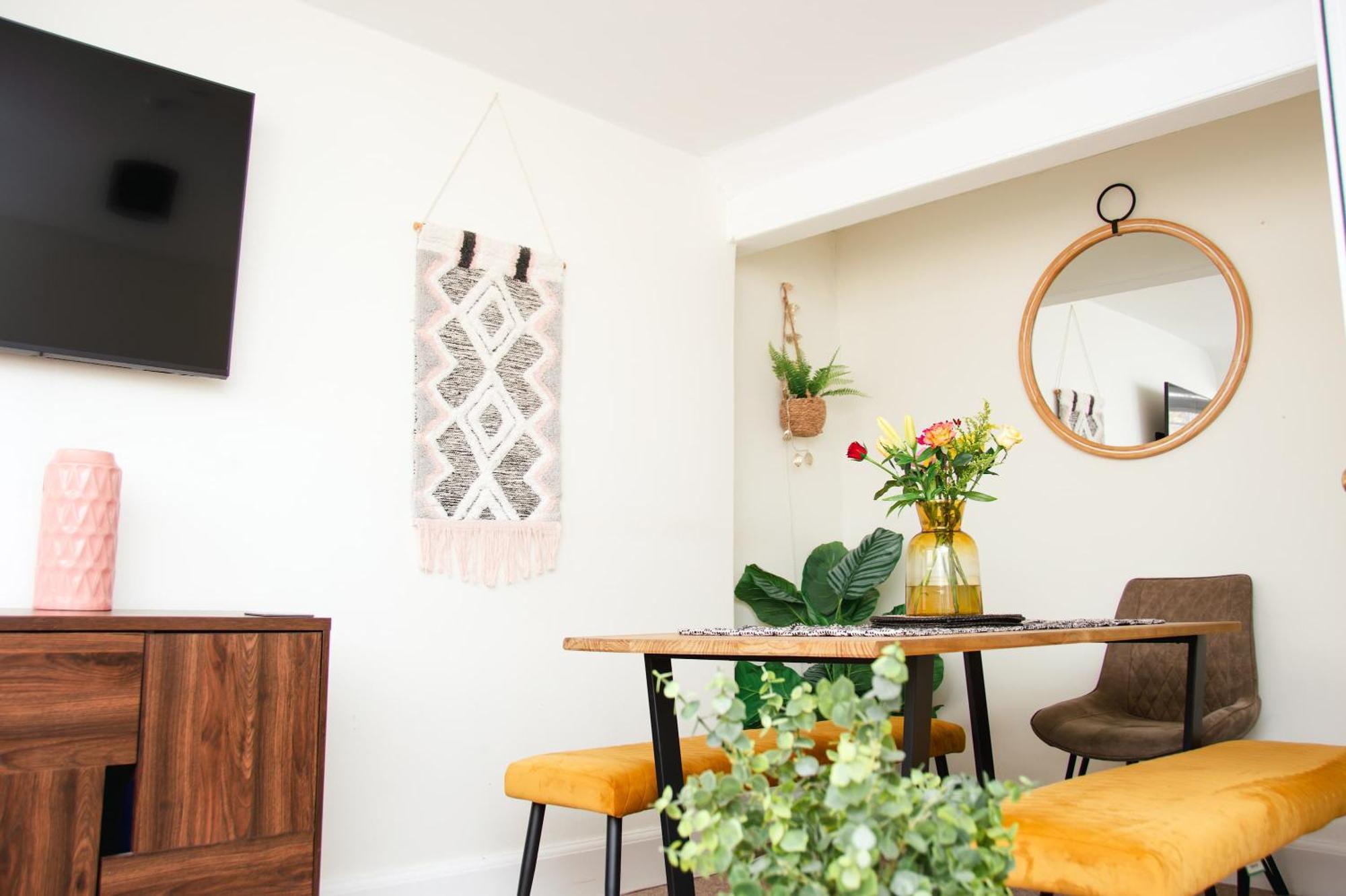 Beautiful Character 3 Bed City Centre Apartment باث المظهر الخارجي الصورة