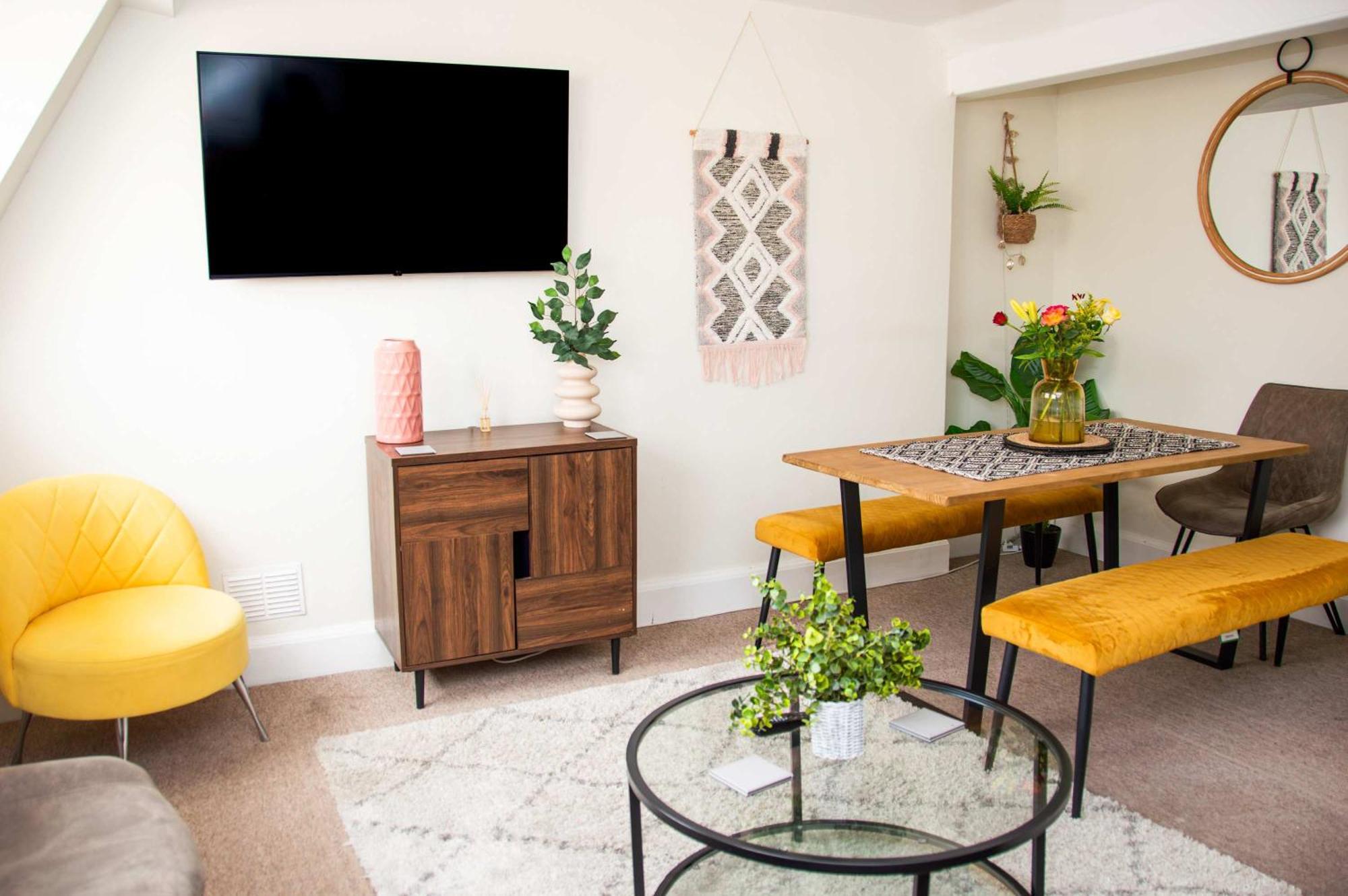 Beautiful Character 3 Bed City Centre Apartment باث المظهر الخارجي الصورة